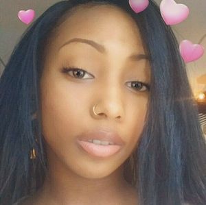 Meet your Posher, Lana